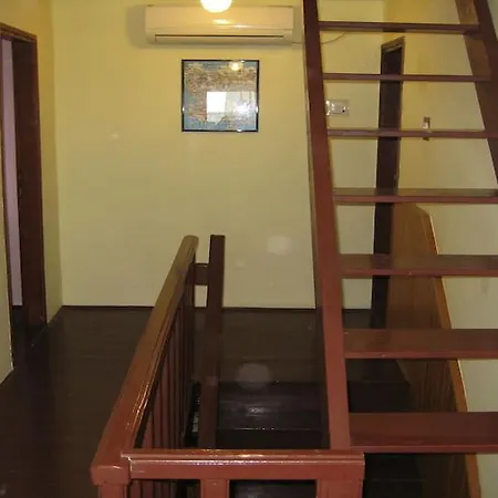 Semesterbostad House Klevini Dvori *